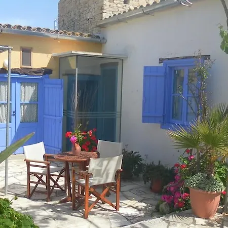 Country house Traditional Village Skarinou