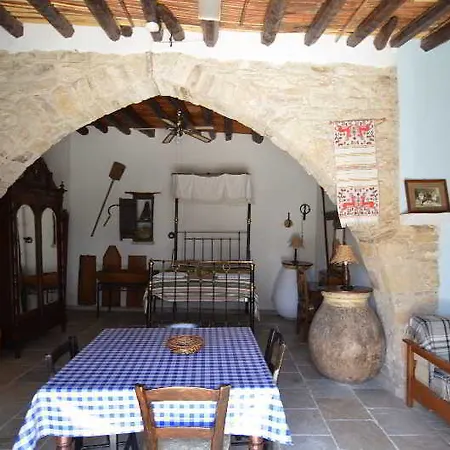 Country house Traditional Village Skarinou